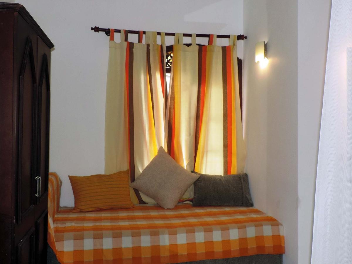 Primrose Guest House Unawatuna Exterior foto