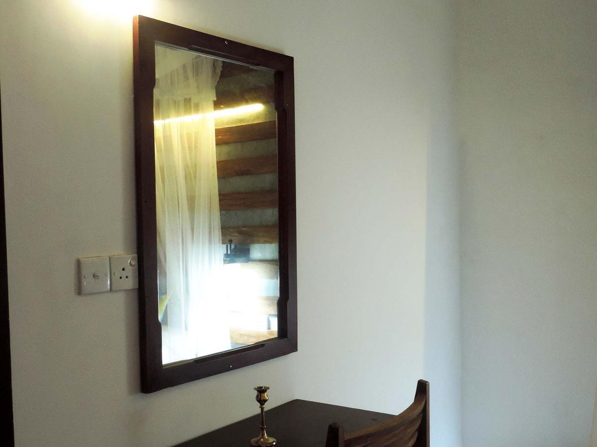Primrose Guest House Unawatuna Exterior foto