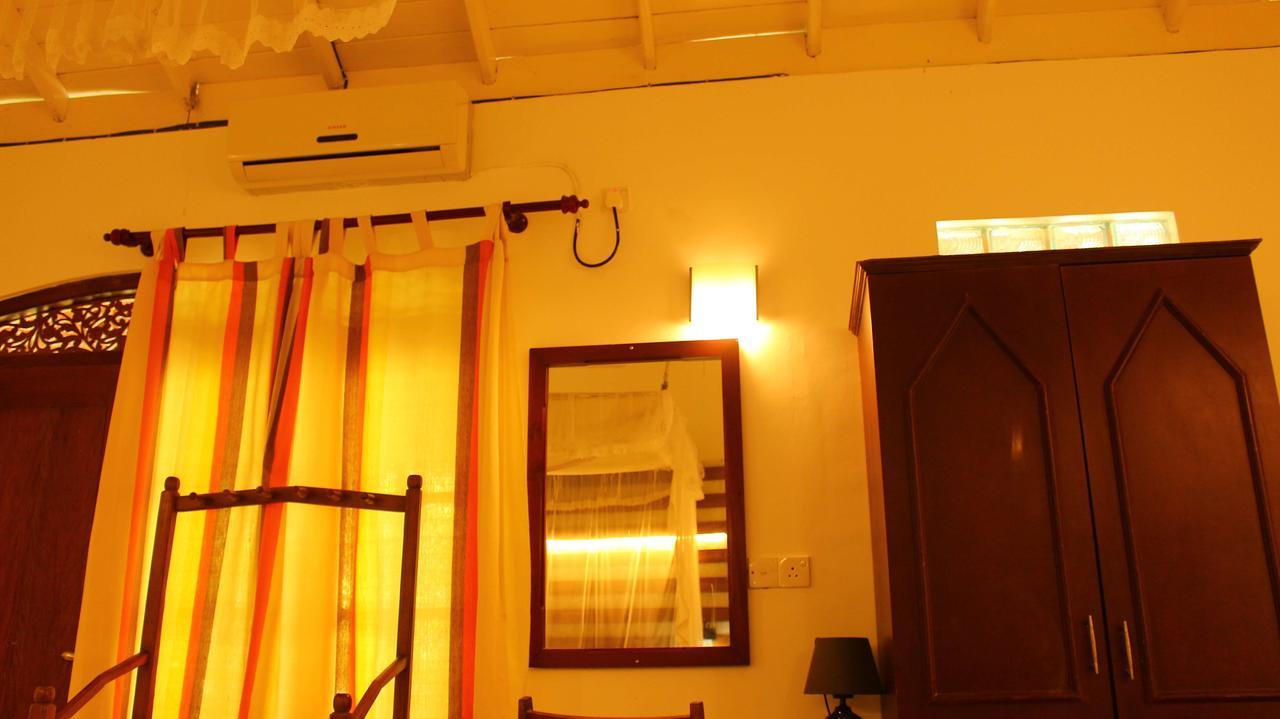 Primrose Guest House Unawatuna Exterior foto
